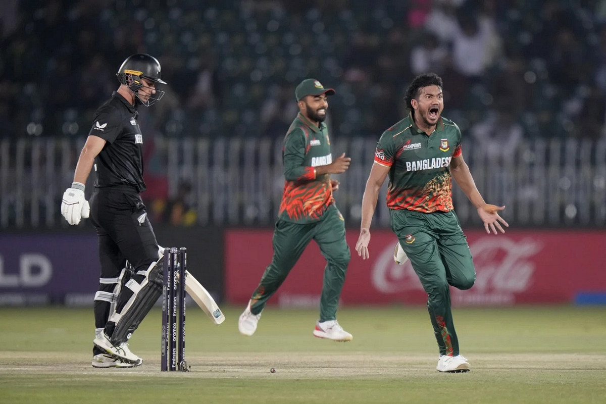 চ্যাম্পিয়ন্স ট্রফির সব সেরা সেরা বোলারদের ছাপিয়ে শ্রেষ্ঠত্বের সিংহাসনে তাসকিন