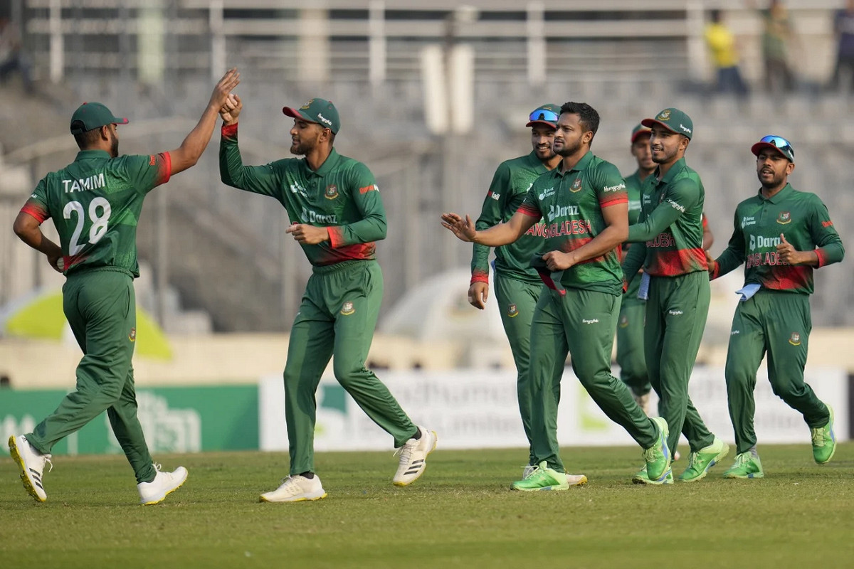 সতীর্থদের ভালোবাসায় সিক্ত মাহমুদউল্লাহ রিয়াদ
