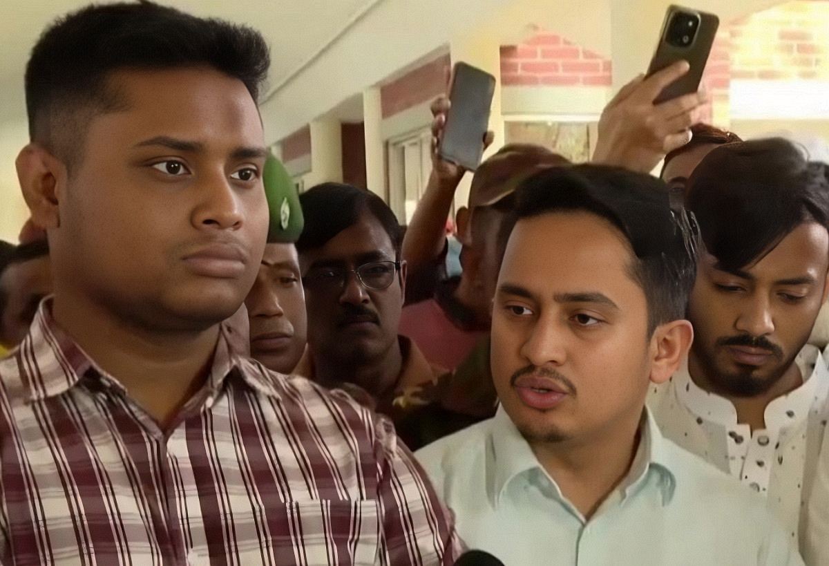 আছিয়ার জানাজায় সারজিসের উপস্থিতি ও মিডিয়ার সমালোচনা