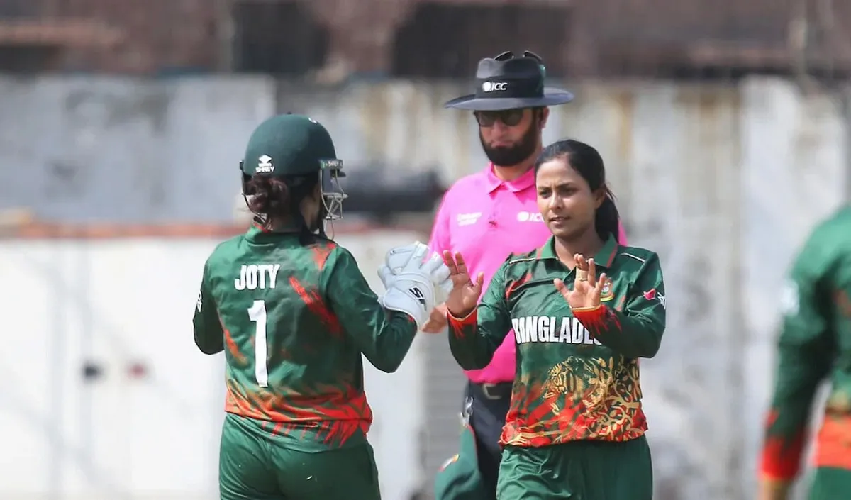 শুরুতেই উইকেট তুলে নিল বাংলাদেশ, দেখে নিন সর্বশেষ স্কোর
