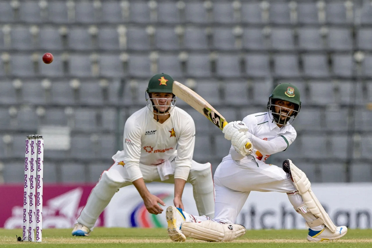 সাদমান ও মুমিনুলকে হারিয়ে বিপদে বাংলাদেশ