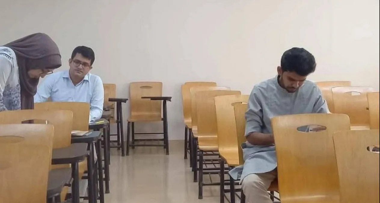 NSU ভর্তি ফল প্রকাশ, আলোচনায় উপদেষ্টা আসিফের ফলাফল