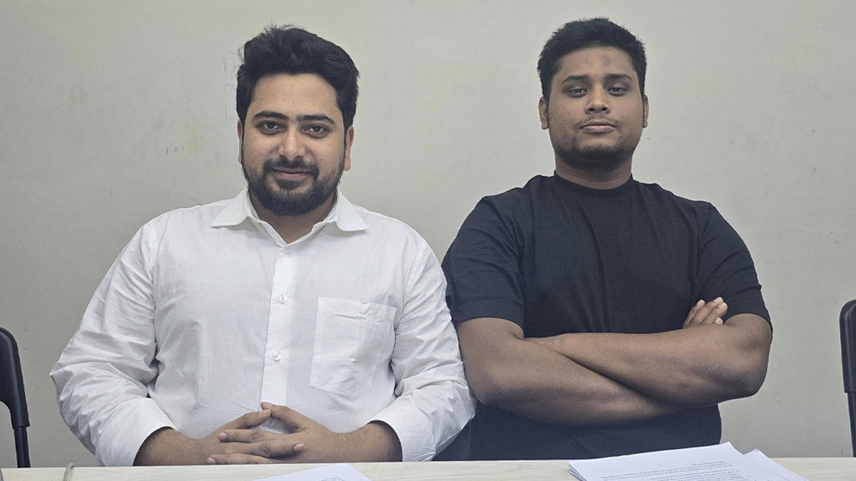 হাসনাতের সেনাবাহিনী-বিষয়ক মন্তব্যে বিতর্ক, নাহিদের জবাবে সরগরম রাজনীতি