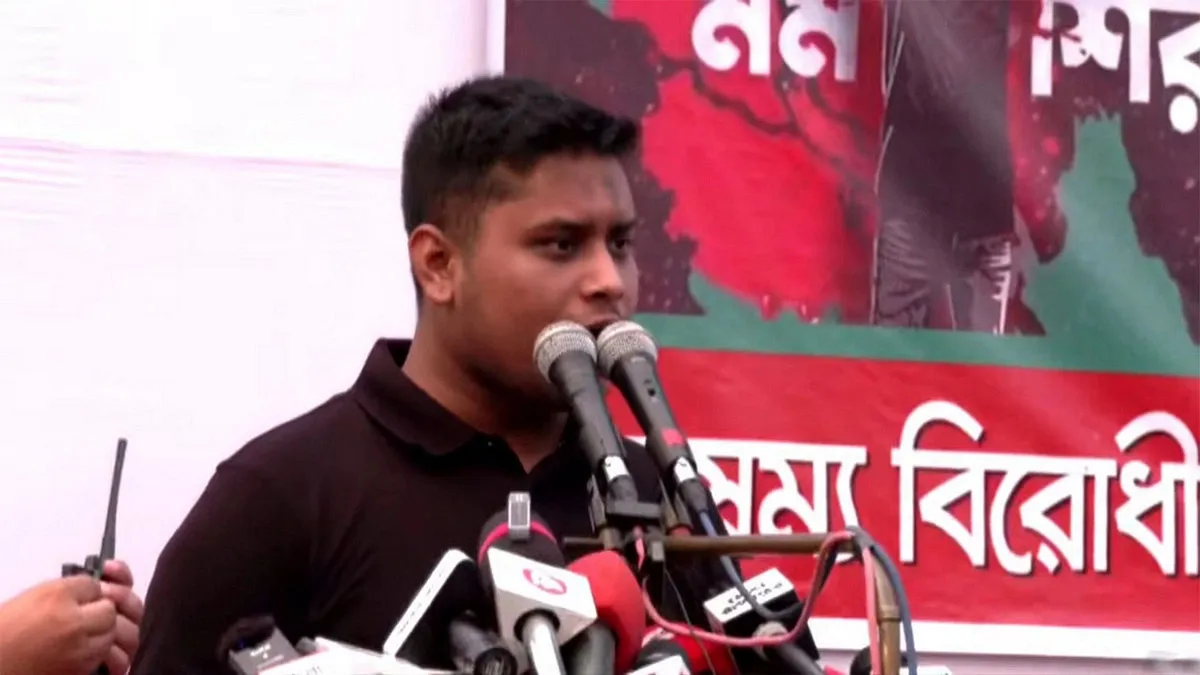 অন্তর্বর্তী সরকারকে ২৬ দিনের আল্টিমেটাম, হাসনাতের হুঁশিয়ারি