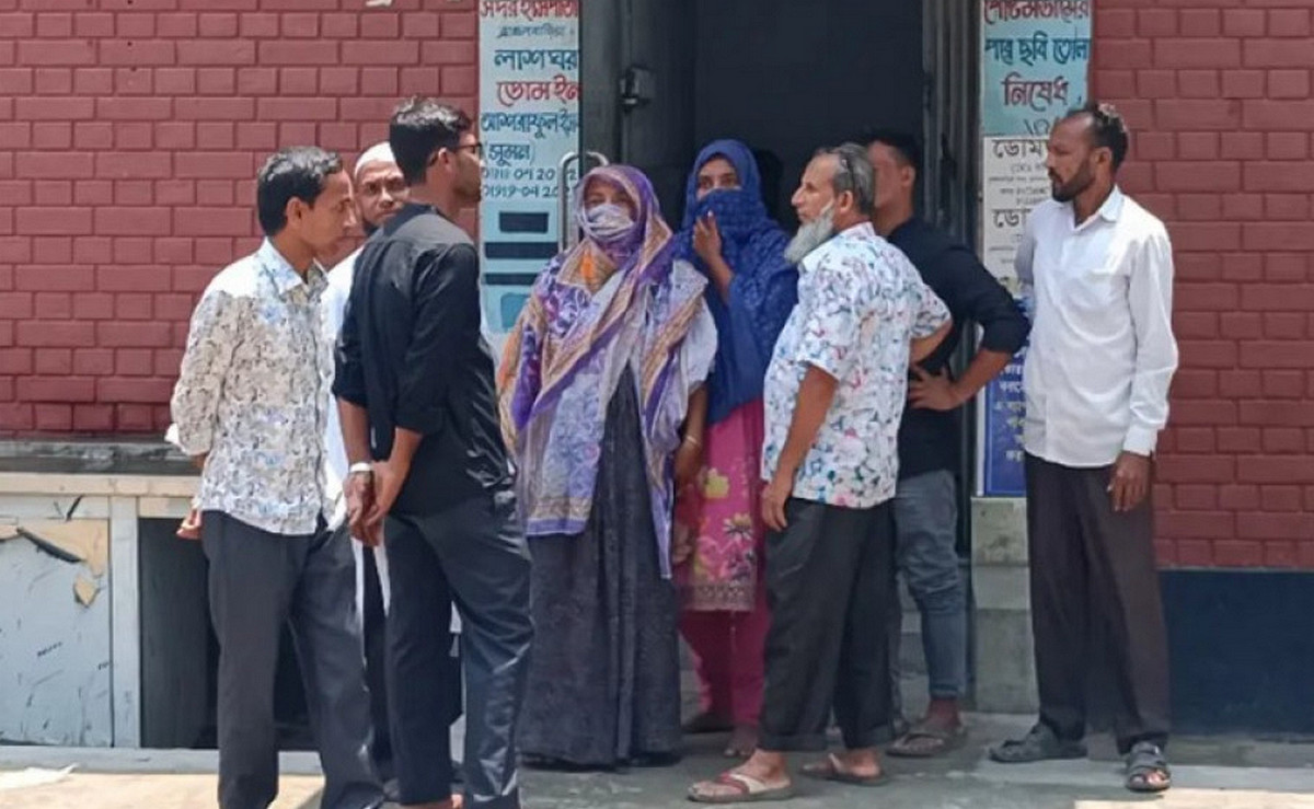 মাংস কাটার তর্কে ছোট দুই ভাইয়ের হাতে বড় ভাইয়ের অকাল প্রয়াণ