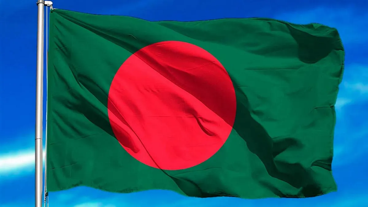 জাতীয় পতাকা পরিবর্তন: যা জানালেন প্রেস উইং