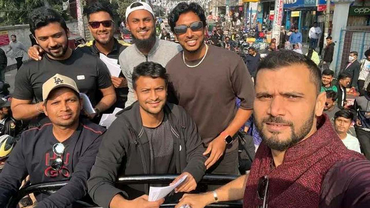 সাকিবসহ ১৫ জনের দেশত্যাগে আদালতের নিষেধাজ্ঞা: নাম প্রকাশ