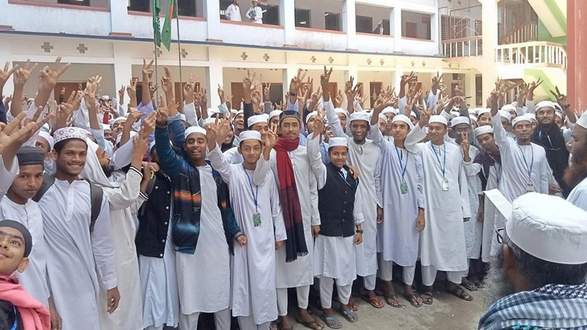 এসএসসি ২০২৫: মাদরাসা বোর্ডে ছাত্রীদের পাসের হার ৭০.৪৭%