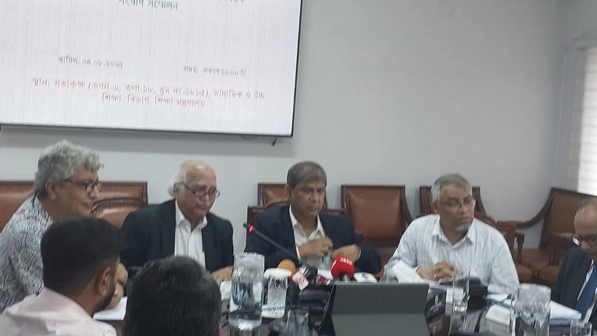 সাত কলেজের বিশ্ববিদ্যালয়ে উপস্থিতির কত শতাংশ বাধ্যতামূলক? জানুন সব নিয়ম