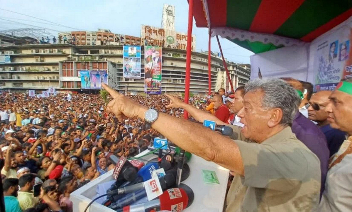 নির্বাচন ঠেকাতে সক্রিয় কিছু অপশক্তি, দলীয় শৃঙ্খলায় কঠোর বার্তা খসরুর