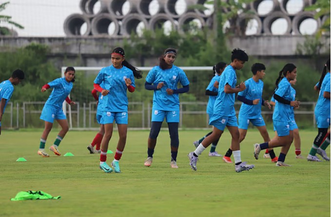 নতুন ইতিহাস গড়ার লক্ষ্যে বাংলাদেশের মেয়েরা