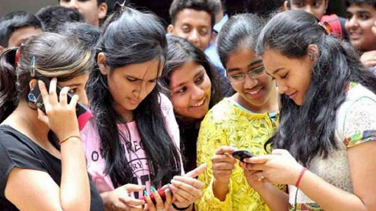 এসএসসি বোর্ড চ্যালেঞ্জ ২০২৫: ফল প্রকাশ আগামীকাল, যেভাবে ঘরে বসে দেখবেন