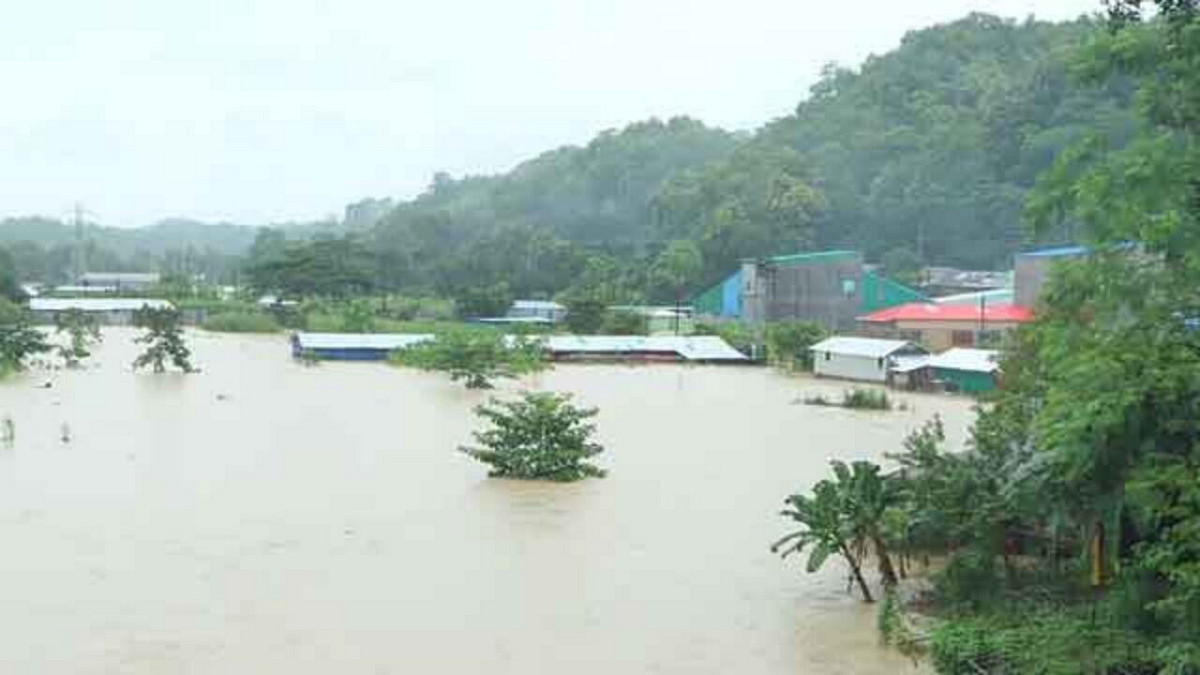 বাংলাদেশে ফের ভয়াবহ বন্যার পূর্বাভাস, প্লাবিত হতে পারে ১০ জেলা