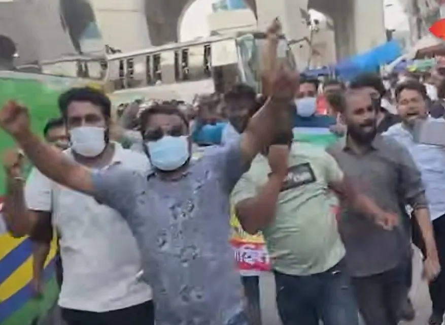 ঢাকায় নিষিদ্ধ ছাত্রলীগের মিছিল ঠেকালো পুলিশ-জনতা