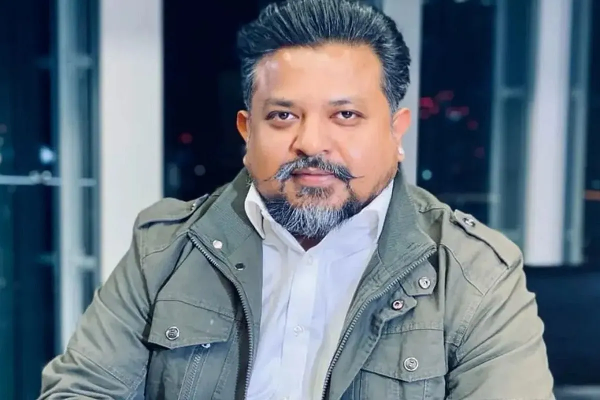 ডাকসু নির্বাচন নিয়ে বিশাল স্ট্যাটাসে যা বললেন জুলকারনাইন সায়ের