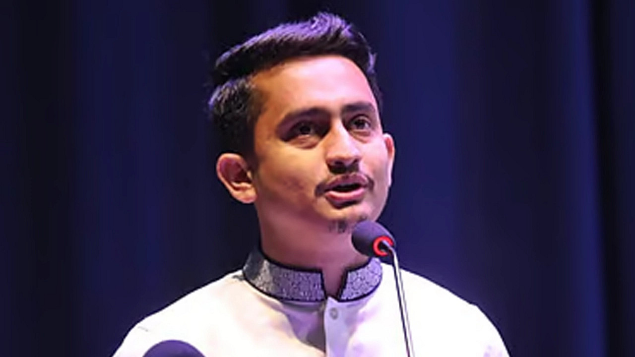 ডাকসু নির্বাচন নিয়ে কঠোর হুশিয়ারি বার্তায় যা বললেন সারজিস আলম