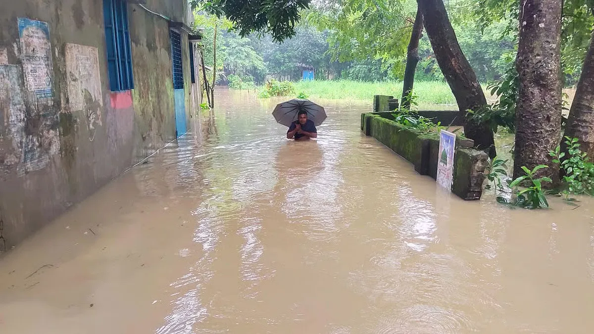 আবহাওয়ার খবর: বন্যার পূর্বাভাস-কোন কোন জেলা ঝুঁকিতে, জানুন এখনই!