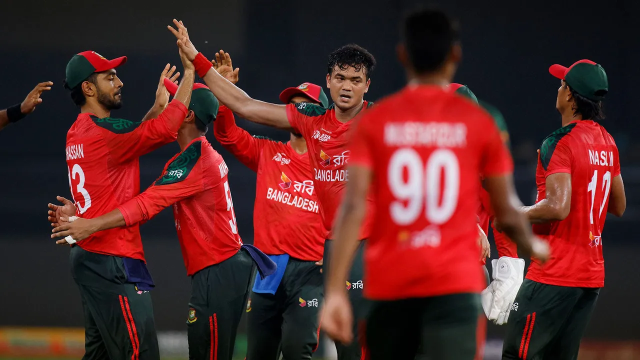 এশিয়া কাপ ২০২৫: বাংলাদেশের সামনে ফাইনালের সহজ সমীকরণ