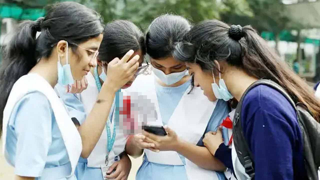 এইচএসসি রেজাল্ট ২০২৫: কখন, কোথায় ও কিভাবে ঘরে বসে দেখবেন ফলাফল