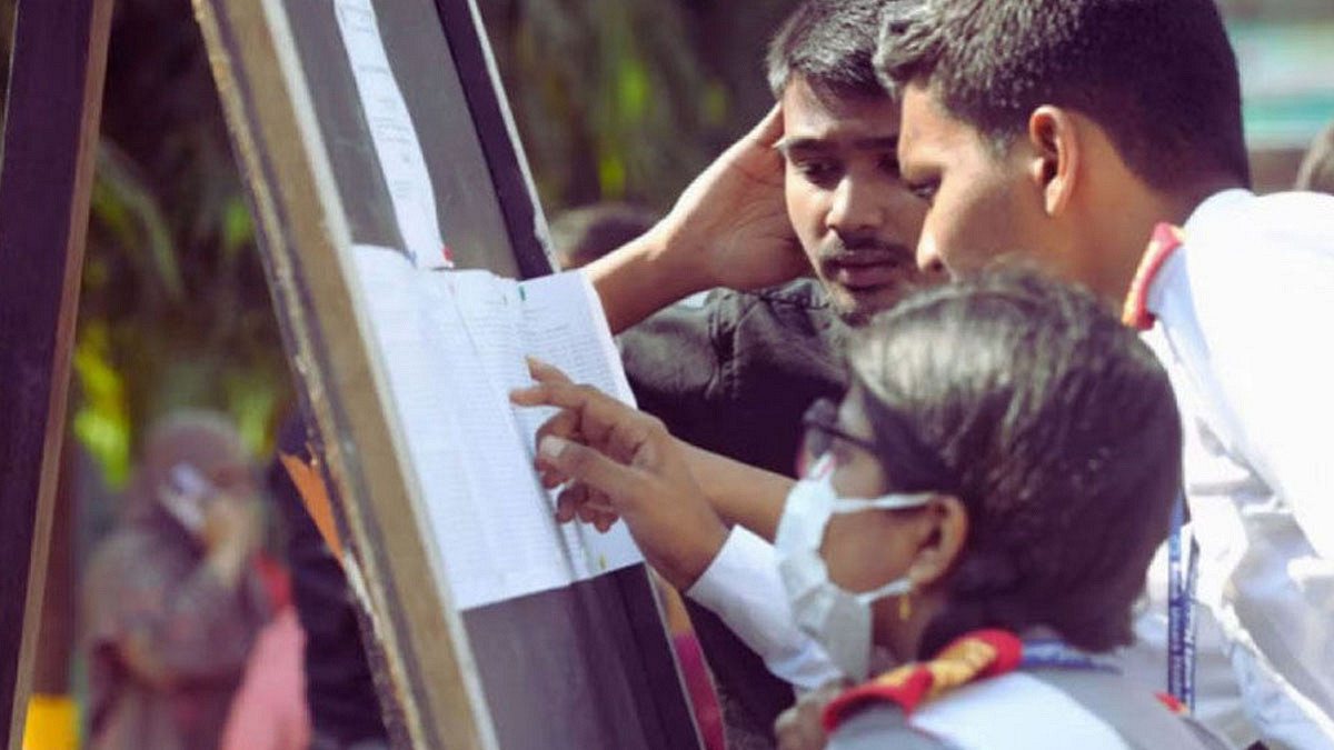 এইচএসসি রেজাল্ট ২০২৫: জানুন ঘরে বসেই কিভাবে দেখবেন আপনার ফল