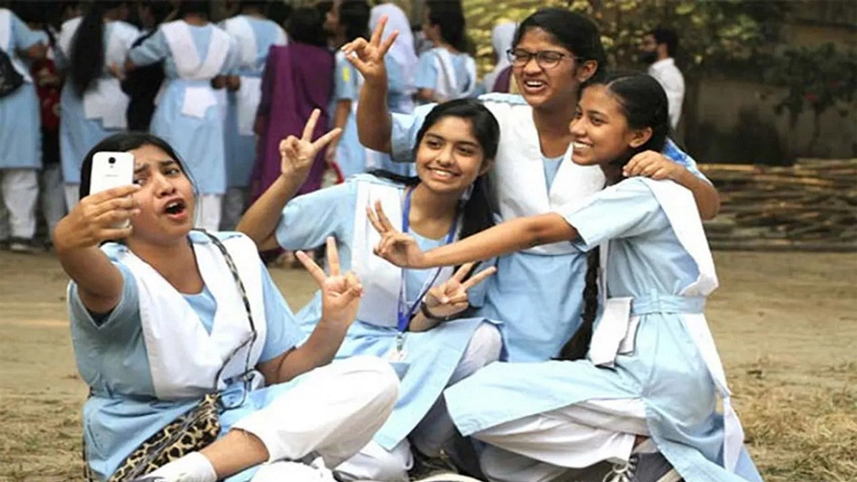 HSC Result 2025: রাজশাহী বোর্ডের শিক্ষার্থীর ঘরে বসে যেভাবে দেখবেন রেজাল্ট