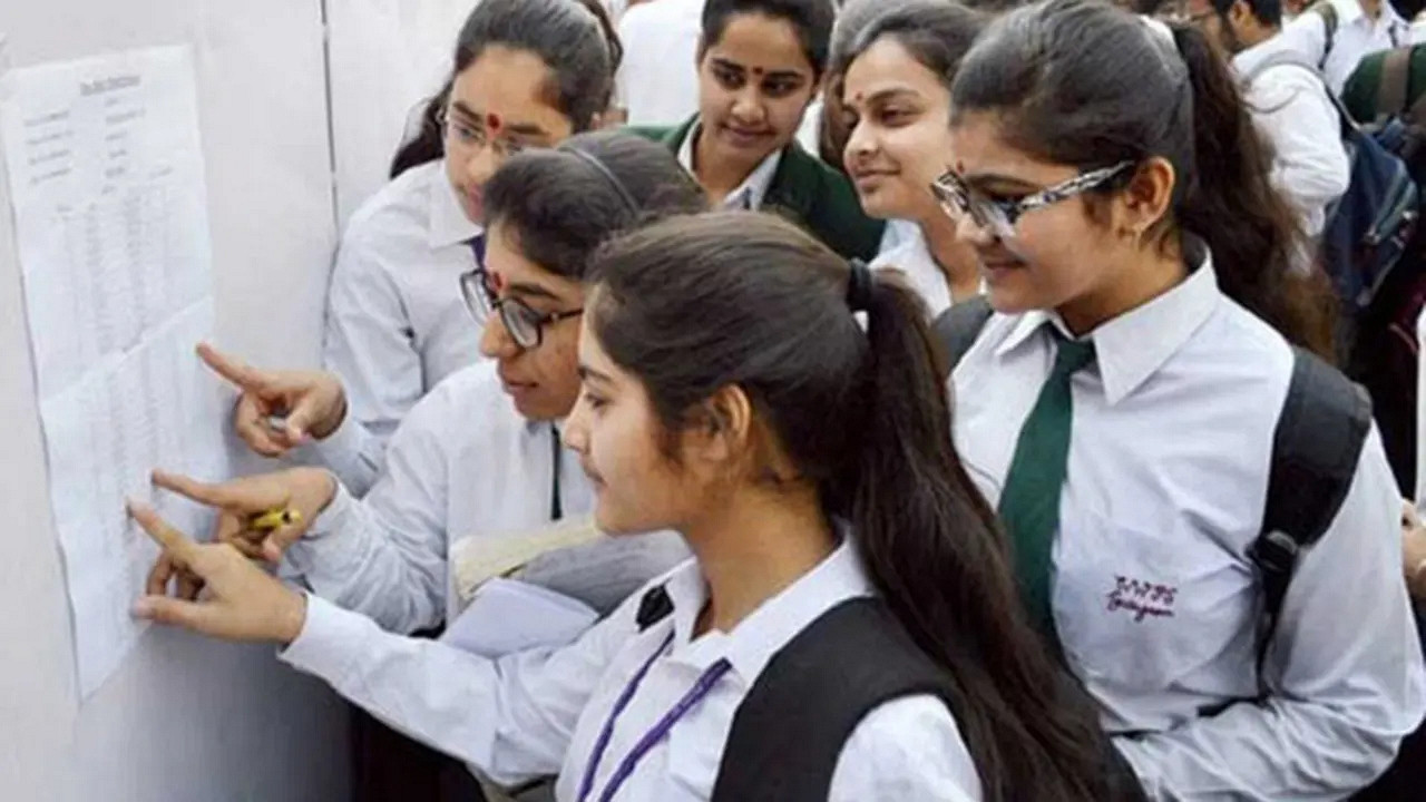 এইচএসসি ফল ২০২৫: Education Board ওয়েবসাইটে দেখুন আপনার ফলাফল