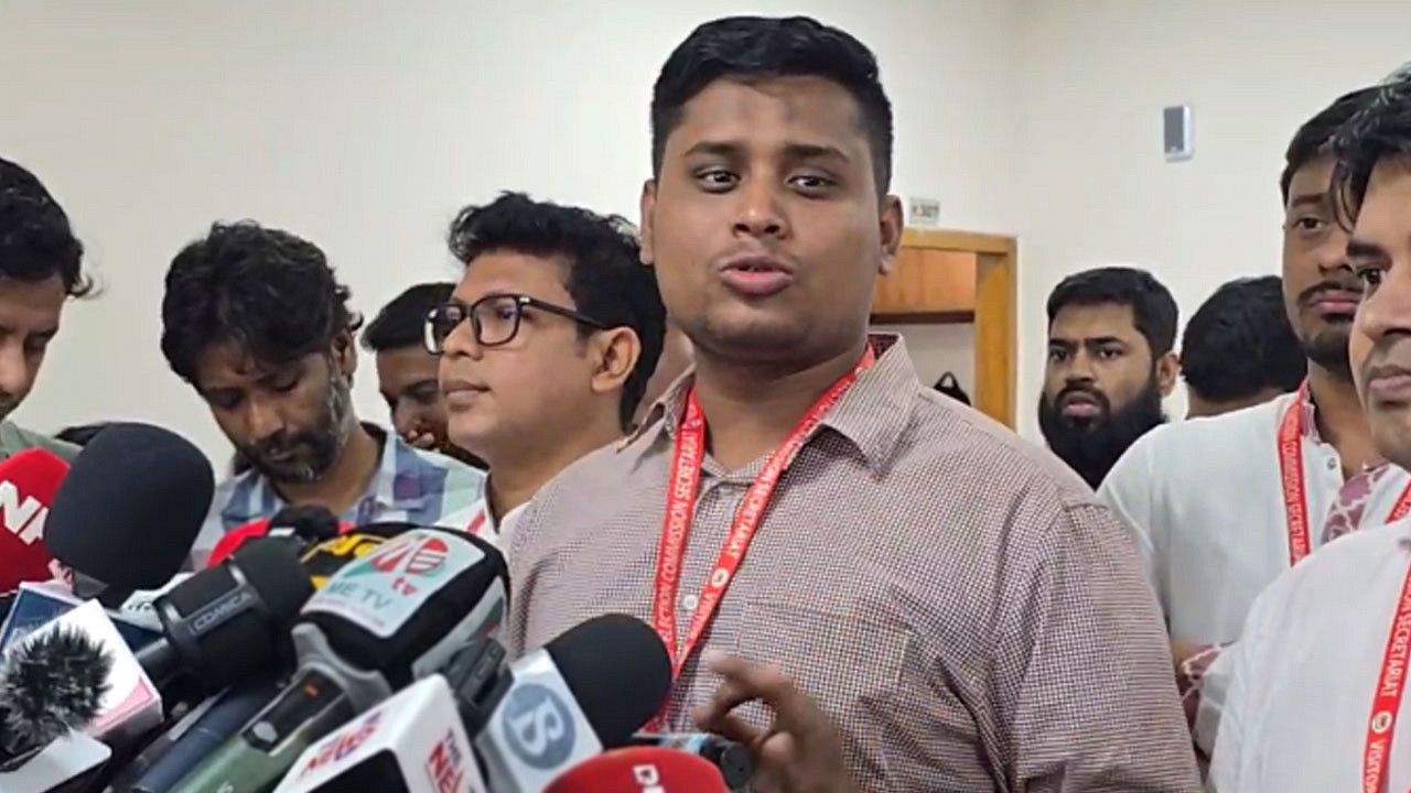 'শাপলা' ছাড়া বিকল্প নয়: এনসিপি'র অনড় অবস্থান, আসছে বৃহত্তর কর্মসূচি