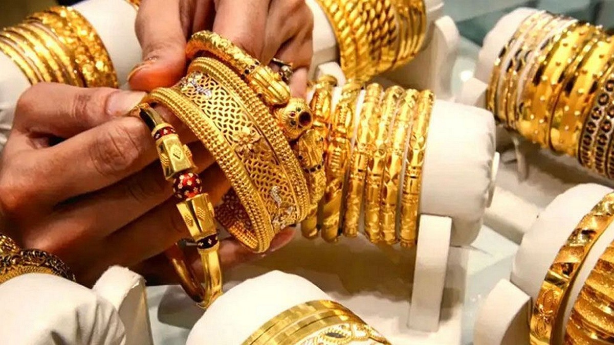 আজ ২২ ক্যারেটের স্বর্ণের ভরি কত?