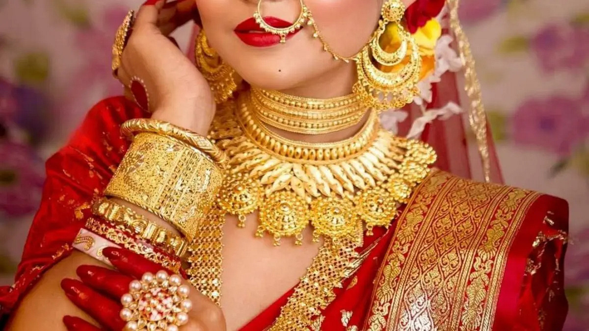 কমেছে সোনার দাম, জানুন ২২ ক্যারেট স্বর্ণের দাম কত