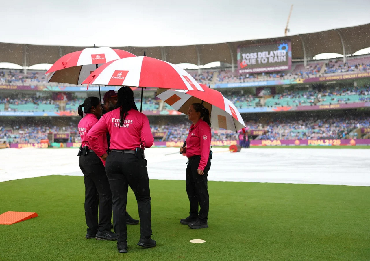 ভারত বনাম দক্ষিণ আফ্রিকা বিশ্বকাপ ফাইনাল বৃষ্টিতে বিলম্বিত, কখন শুরু হবে খেলা