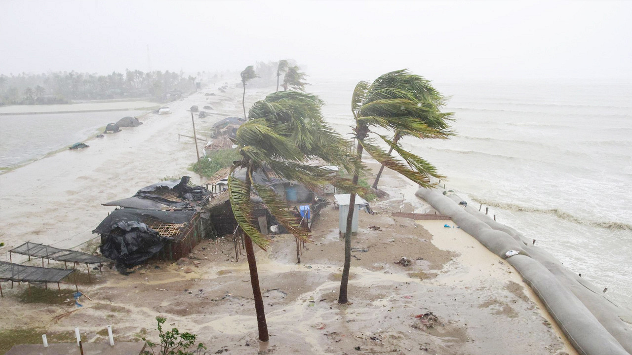 নভেম্বরে ঘূর্ণিঝড়ের ইঙ্গিত, বাড়তে পারে বৃষ্টিপাতও
