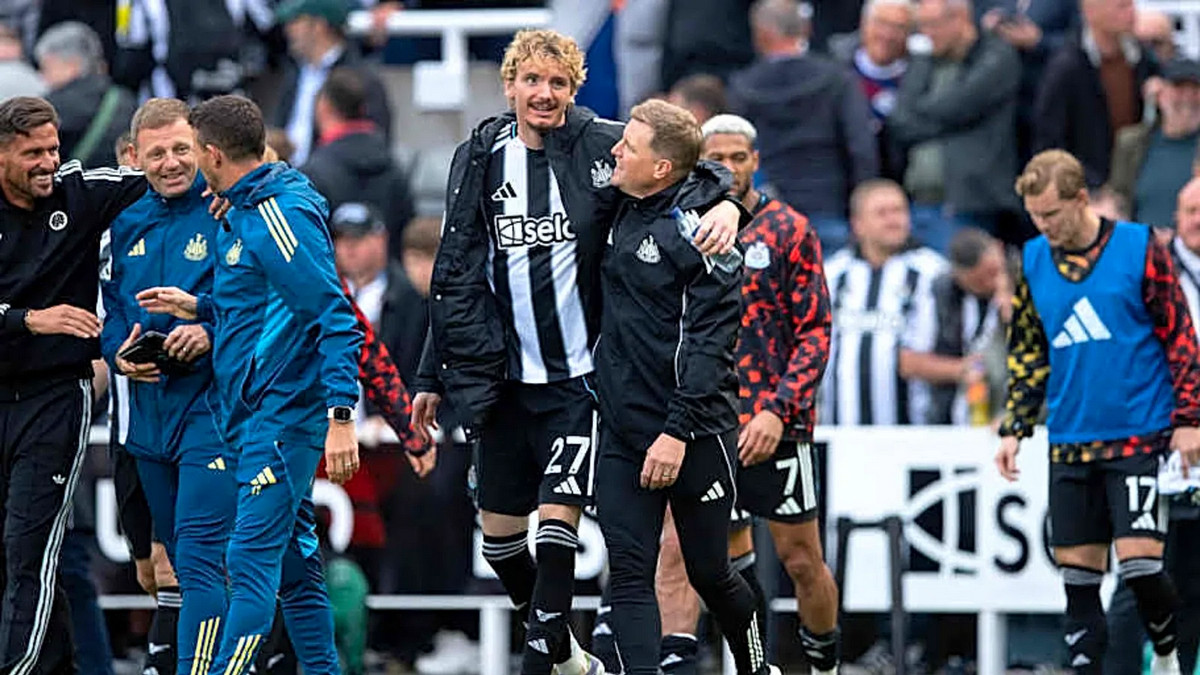 প্রিমিয়ার লিগে চমক! পাকেতা-সোচেকের গোলে নিউক্যাসলকে হারালো ওয়েস্ট হ্যাম