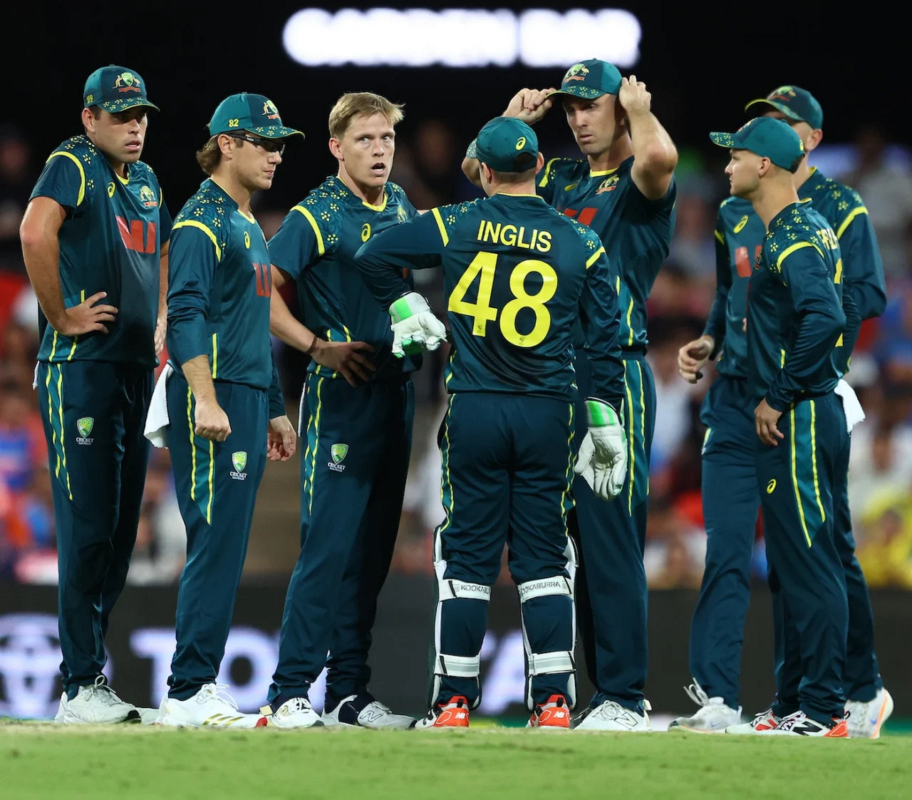 চলছে অস্ট্রেলিয়া বনাম ভারত ম্যাচ: খেলাটি সরাসরি দেখুন (Live)