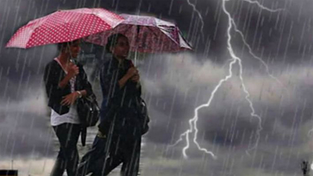 আবহাওয়ার খবর: বজ্রসহ বৃষ্টির বার্তা দুই অঞ্চলে, তাপমাত্রা হ্রাসের পূর্বাভাস