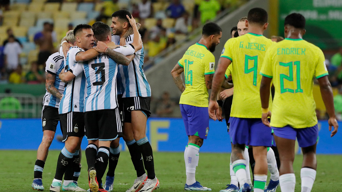 ঢাকায় মুখোমুখি হবে ব্রাজিল বনাম আর্জেন্টিনা