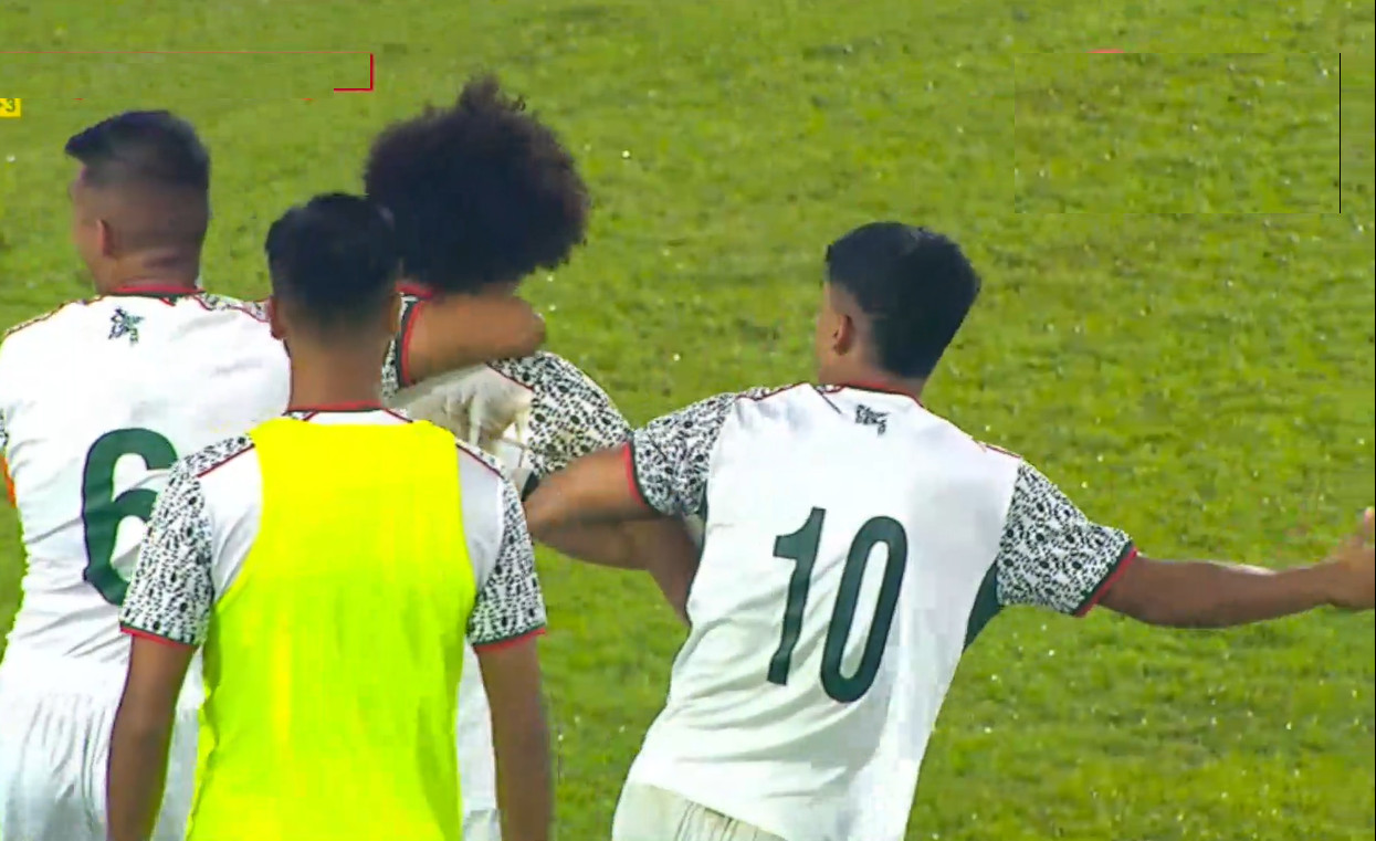 বাংলাদেশ বনাম নেপাল: দ্বিতীয়ার্ধের শুরুতেই হামজা জোড়া গোল, Live দেখুন এখানে