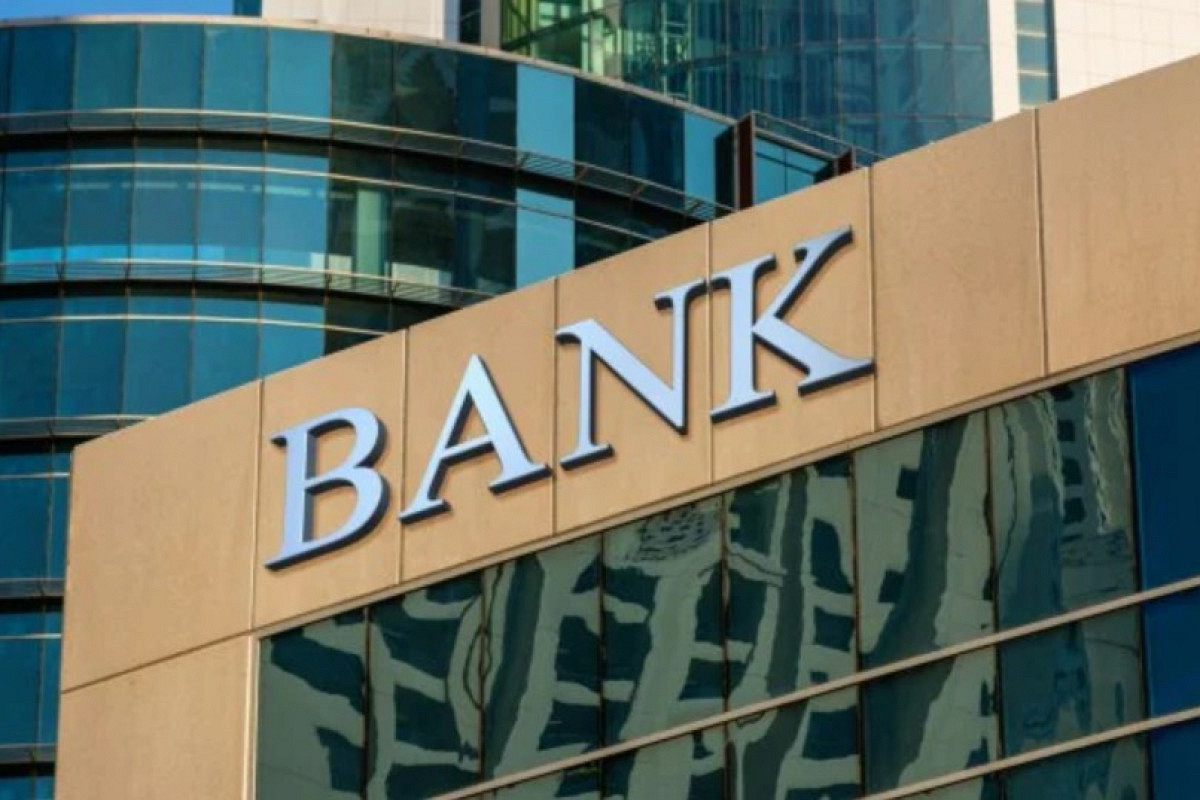 আইএমএফের কড়া বার্তা: ঝুঁকিতে দেশের ১৬ ব্যাংক