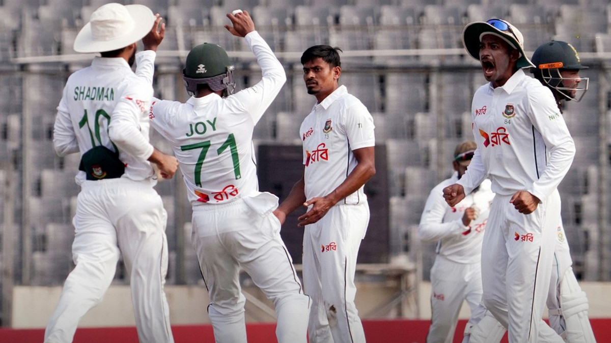 বাংলাদেশ বনাম আয়ারল্যান্ড প্রথম টেস্ট: জয়ের পথে বাংলাদেশ, জানুন সর্বশেষ স্কোর