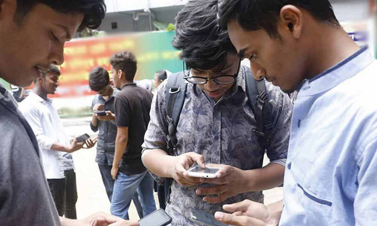 আজ এইচএসসির খাতা পুনর্নিরীক্ষণের ফল প্রকাশ: অনলাইনে যেভাবে দেখবেন