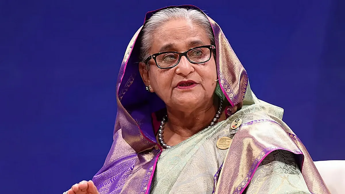 ‘পরোয়া করি না, আল্লাহ জীবন দিয়েছেন, তিনিই নেবেন’রায়ের আগে শেখ হাসিনা