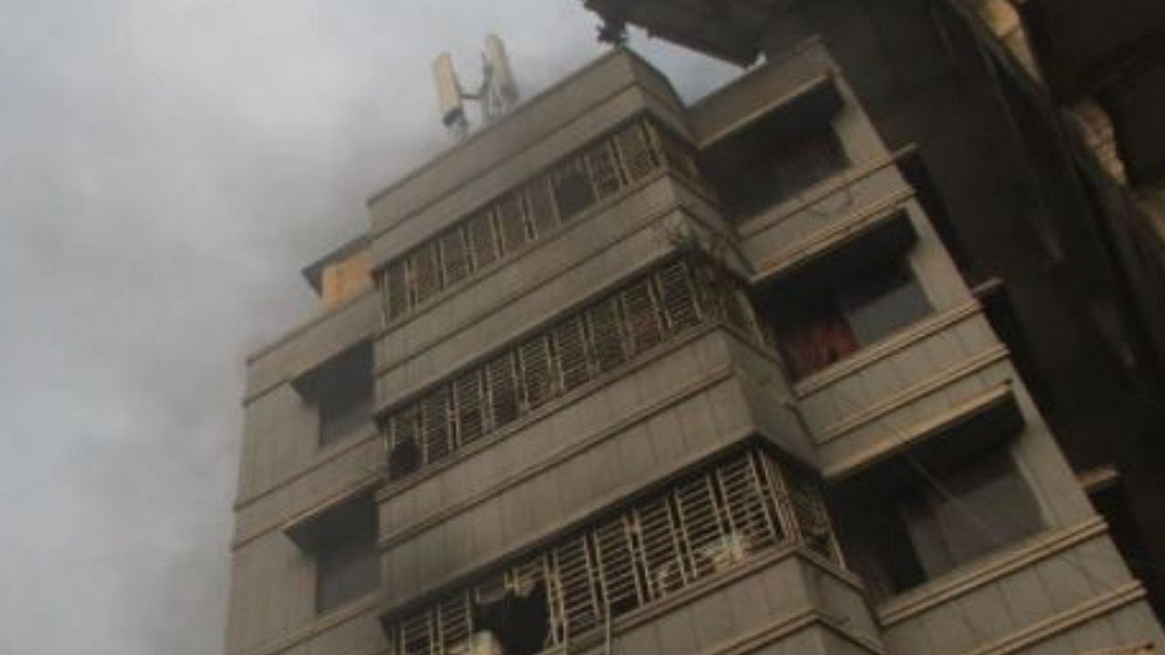 ভূমিকম্পে ঢাকায় ভবন ধস, জানা গেল সারা দেশে ক্ষয়ক্ষতির পরিমাণ