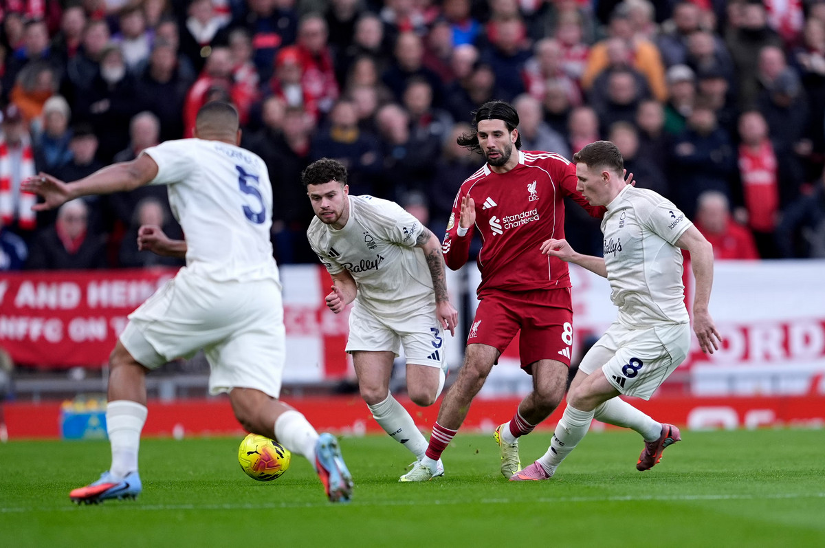 লিভারপুল বনাম নটিংহ্যাম ফরেস্ট: প্রথমার্ধে ২ গোল