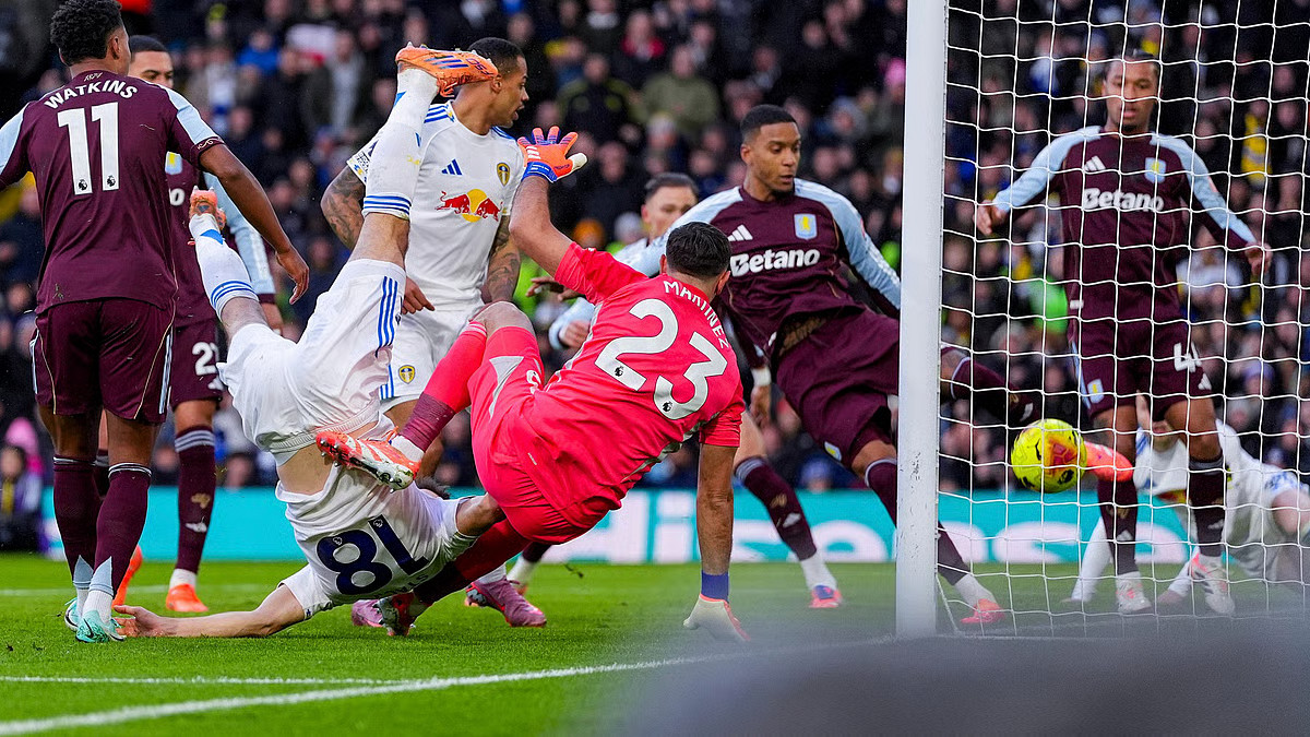 অ্যাস্টন ভিলা বনাম লিডস: ৩ গোলের রোমাঞ্চকর ম্যাচ শেষ, জানুন ফলাফল