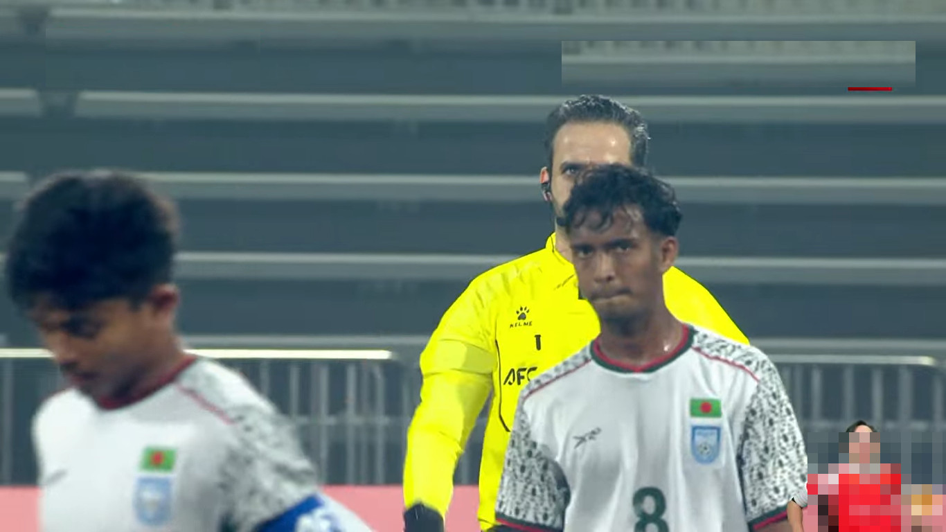 বাংলাদেশ বনাম চীন অঘোষিত ফাইনাল: প্রথমার্ধের খেলা শেষ, জানুন ফলাফল