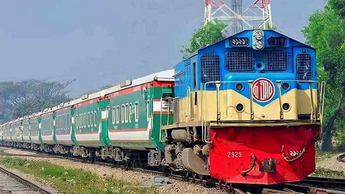 ট্রেনের ভাড়া বৃদ্ধি: ২০ ডিসেম্বর থেকে কোন রুটে কত টাকা বাড়বে?