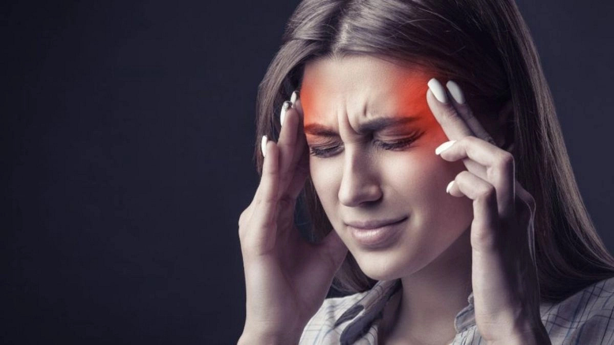 অসহনীয় মাথাব্যথা থেকে মুক্তি: ৫টি কার্যকরী ঘরোয়া প্রতিকার জানুন