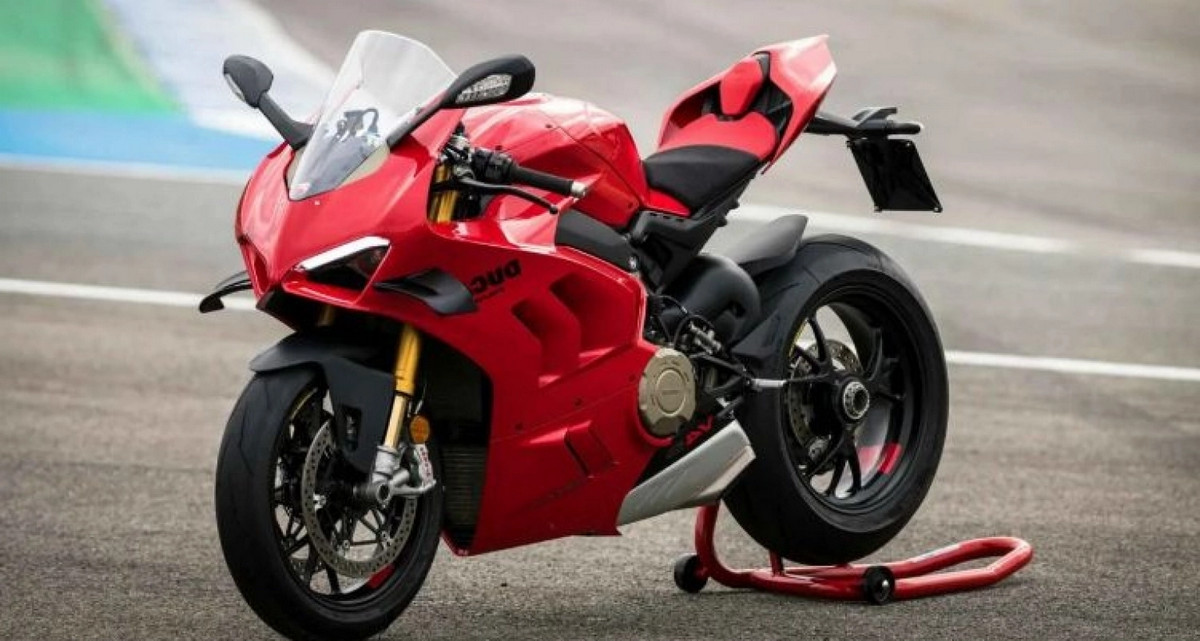 অল্প টাকায় সেরা মাইলেজ ও পারফরম্যান্সের জনপ্রিয় ১০টি বাইক