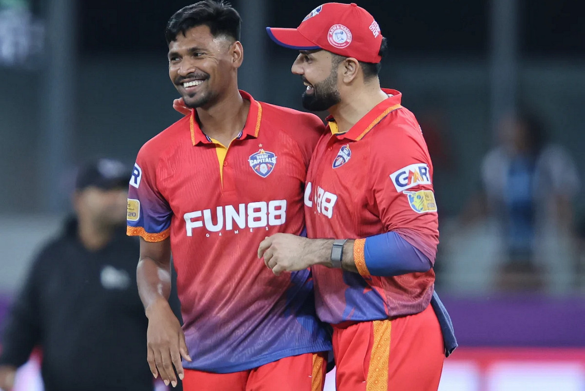 মোস্তাফিজের বোলিং তোপে চূর্ণ গালফ জায়ান্টস, বড় জয় দুবাই ক্যাপিটালসের