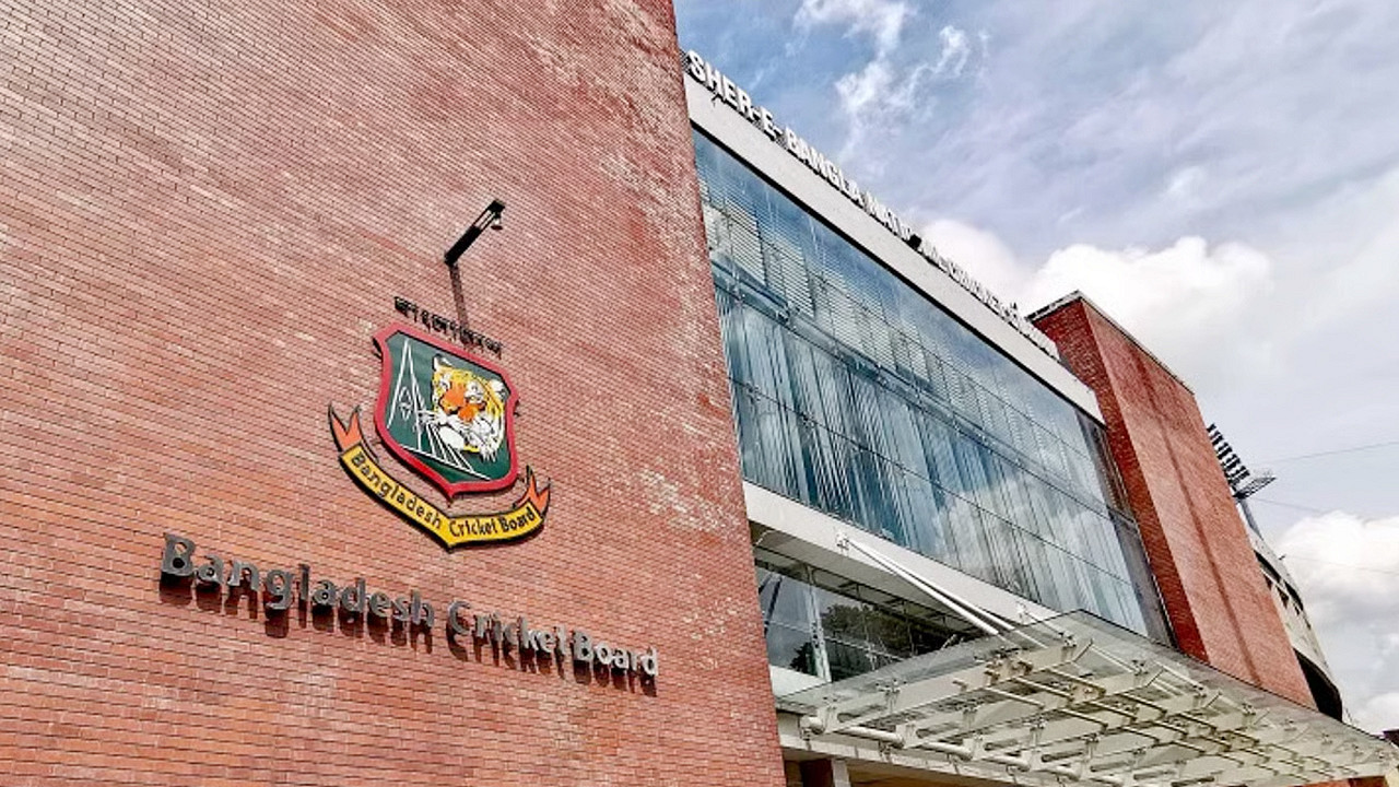 বাংলাদেশি ক্রিকেটার-কোচ চাইল সৌদি, বিসিবির সাফ না: নেপথ্যে কী?