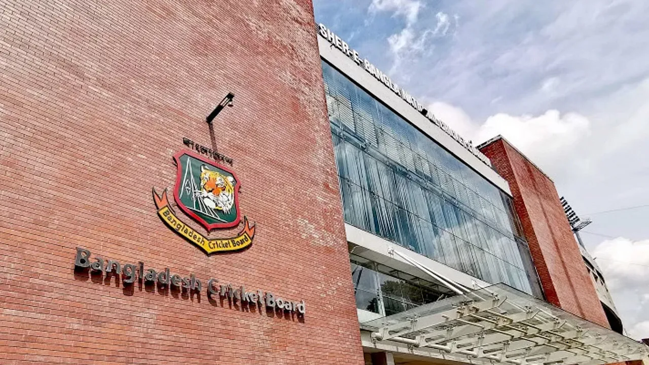 বাংলাদেশি ক্রিকেটার-কোচ চাইল সৌদি, বিসিবির সাফ না: নেপথ্যে কী?